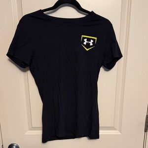 Under Armour Women’s Softball Black T‑Shirt size Medium